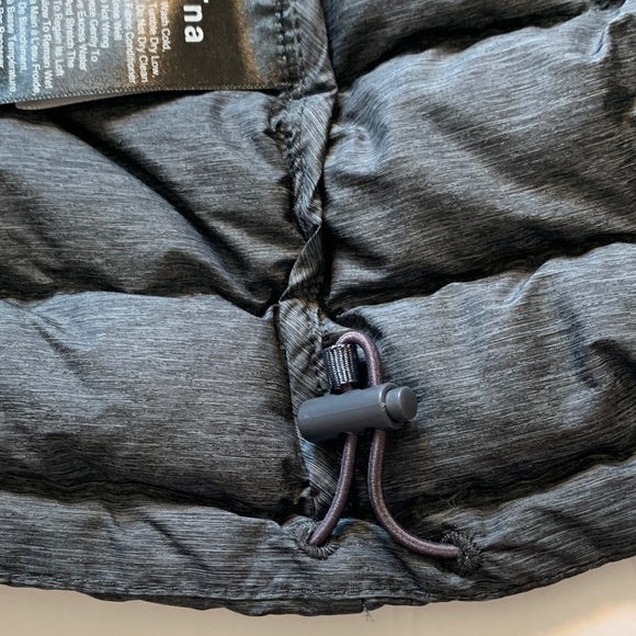 TNA women’s size small dark, charcoal, gray Hooded down Jacket - Picture 9 of 14
